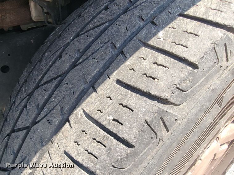 image for item JL9490 2010 Ford Expedition  SUV