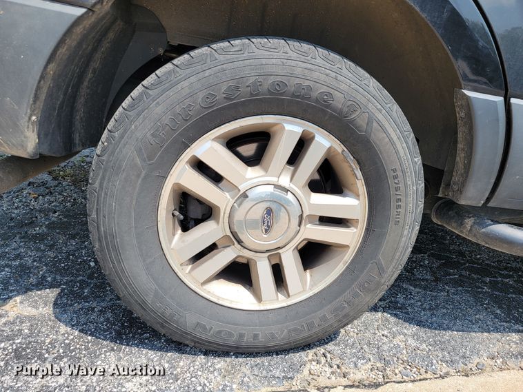 image for item JL9490 2010 Ford Expedition  SUV