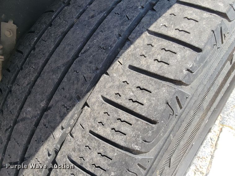 image for item JL9490 2010 Ford Expedition  SUV