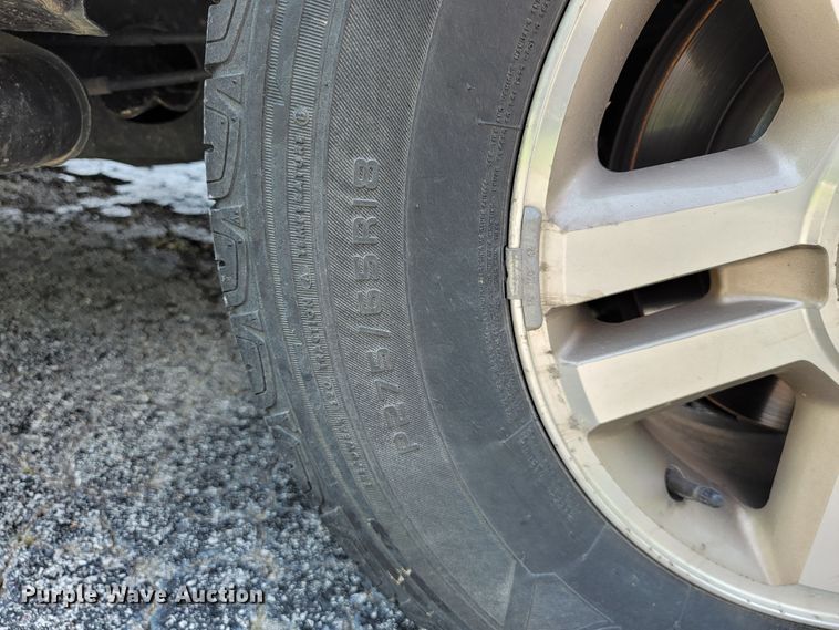 image for item JL9490 2010 Ford Expedition  SUV