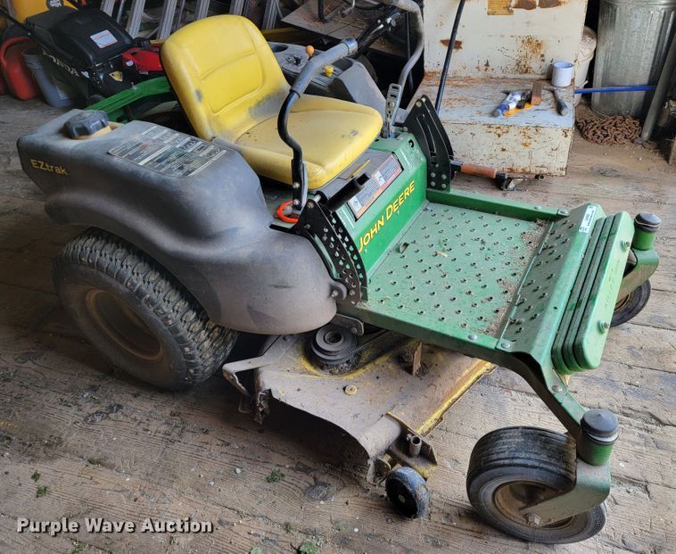 image for item JL9492 John Deere Z425B  lawn mower
