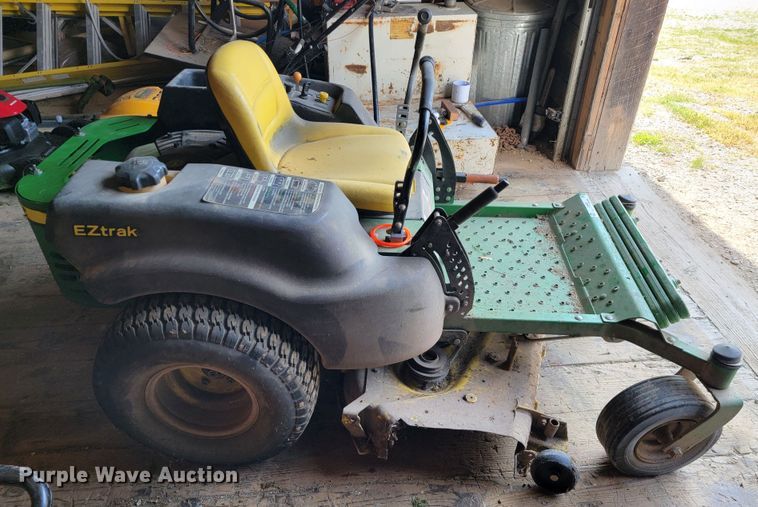 image for item JL9492 John Deere Z425B  lawn mower