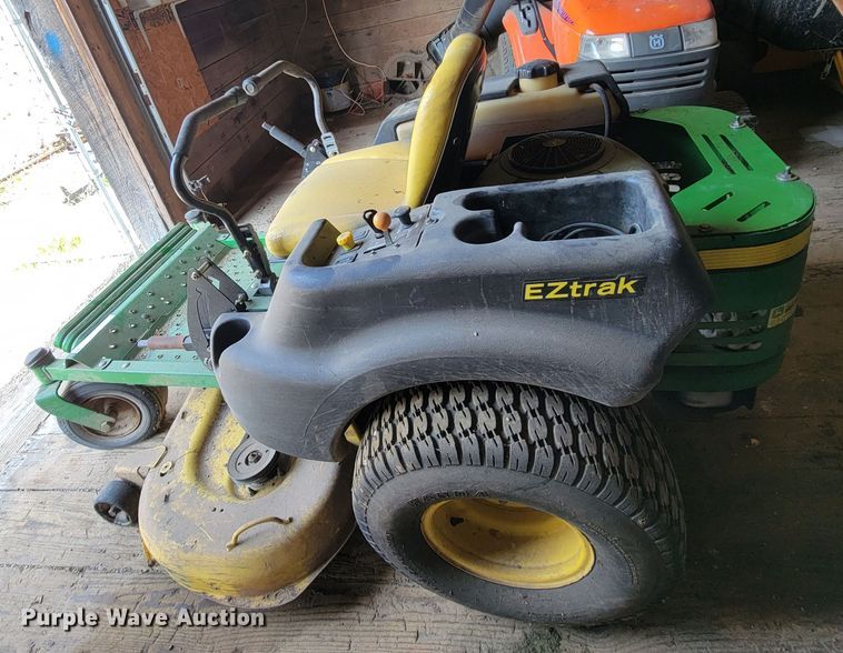 image for item JL9492 John Deere Z425B  lawn mower