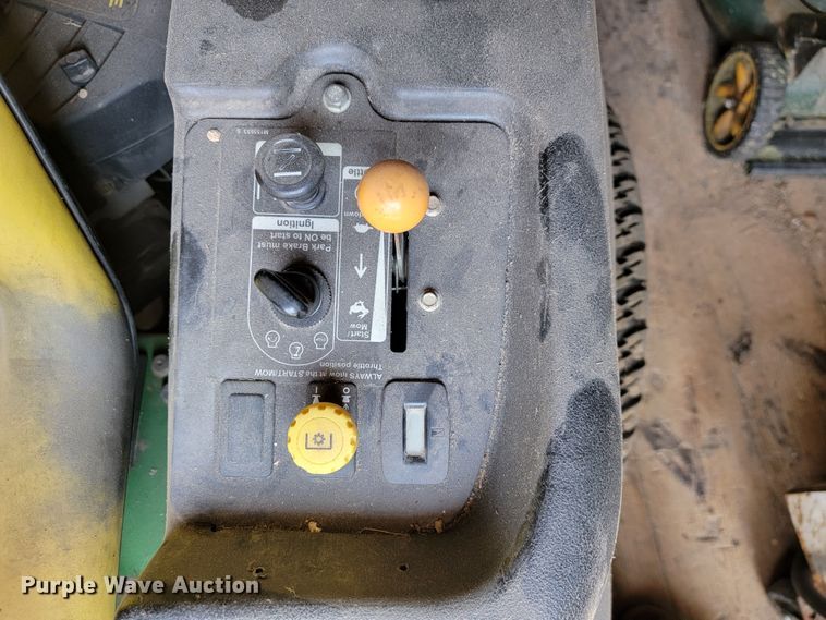 image for item JL9492 John Deere Z425B  lawn mower