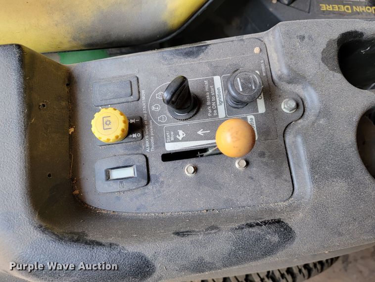 image for item JL9492 John Deere Z425B  lawn mower