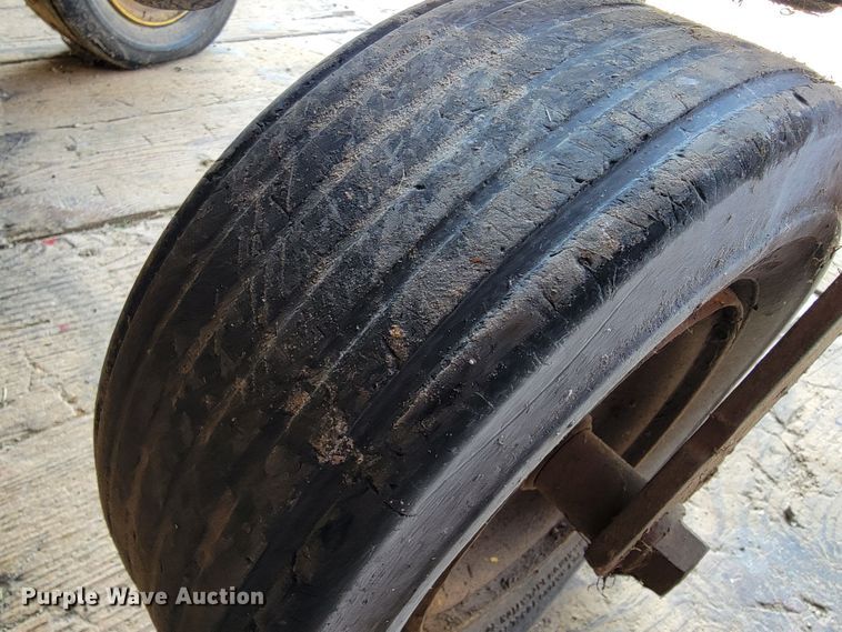 image for item JL9492 John Deere Z425B  lawn mower