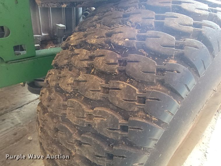 image for item JL9492 John Deere Z425B  lawn mower