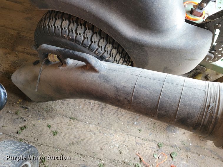 image for item JL9492 John Deere Z425B  lawn mower