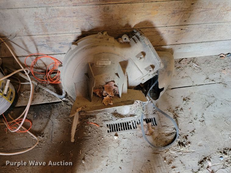 image for item JL9492 John Deere Z425B  lawn mower