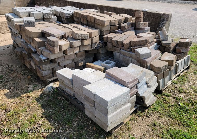 image for item JL9496 Approximately 5 pallets of landscape materials