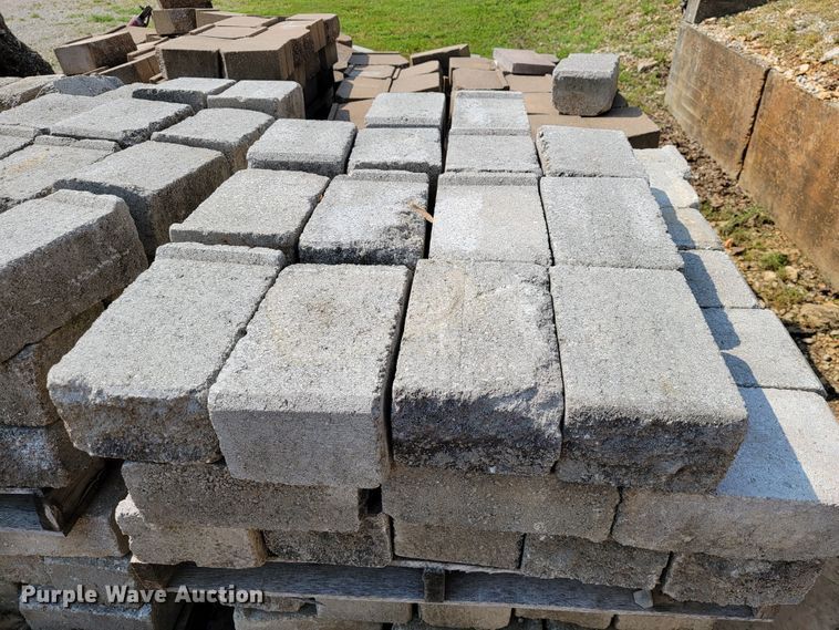 image for item JL9496 Approximately 5 pallets of landscape materials