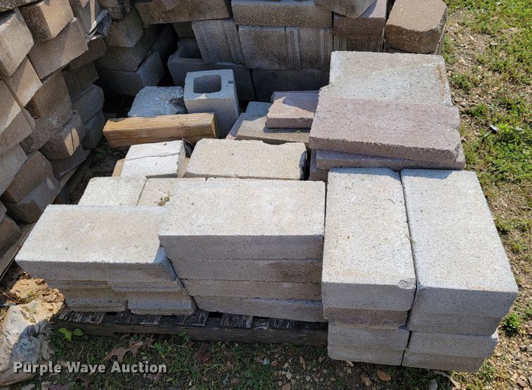 image for item JL9496 Approximately 5 pallets of landscape materials