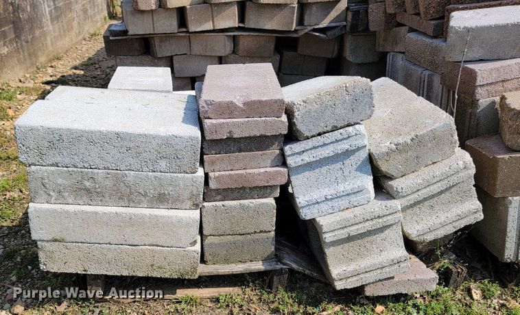 image for item JL9496 Approximately 5 pallets of landscape materials