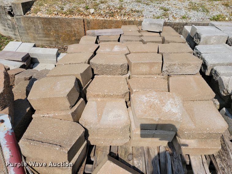 image for item JL9496 Approximately 5 pallets of landscape materials