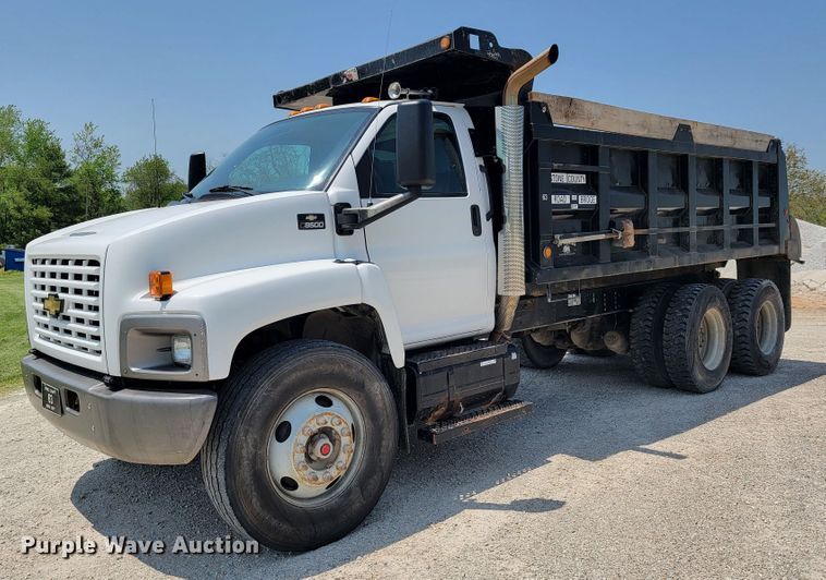 image for item JL9499 2005 Chevrolet C8500  dump truck