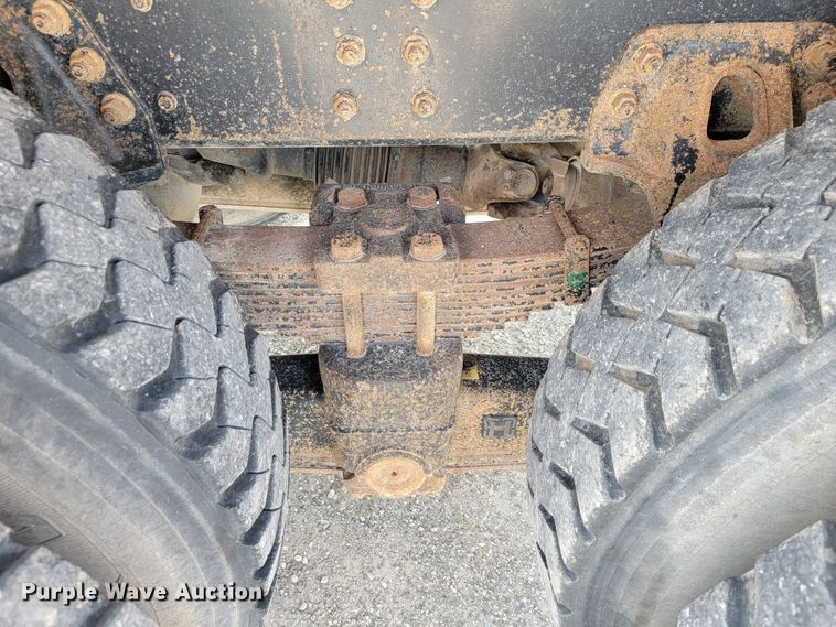 image for item JL9499 2005 Chevrolet C8500  dump truck