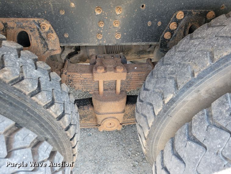 image for item JL9499 2005 Chevrolet C8500  dump truck