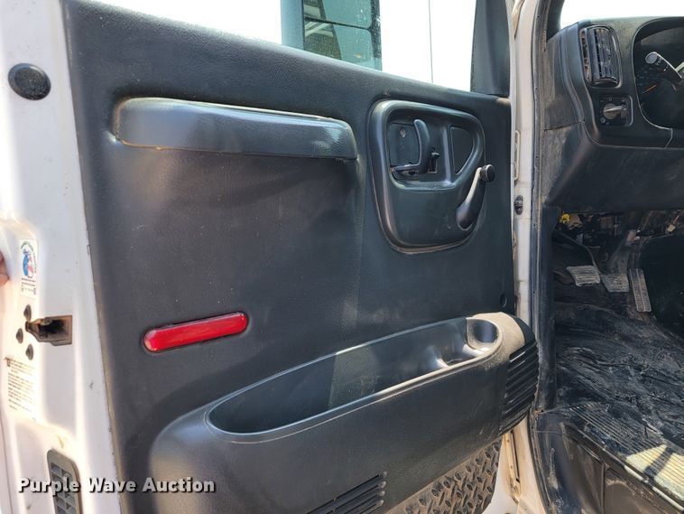 image for item JL9499 2005 Chevrolet C8500  dump truck