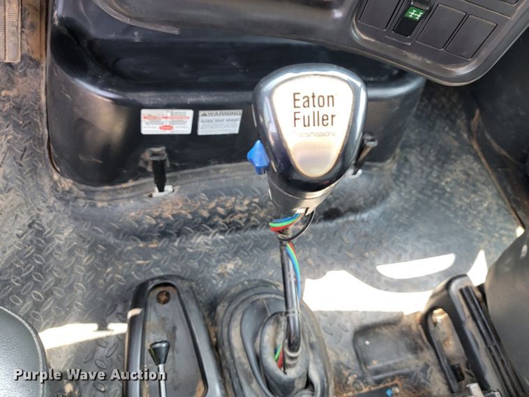 image for item JL9499 2005 Chevrolet C8500  dump truck