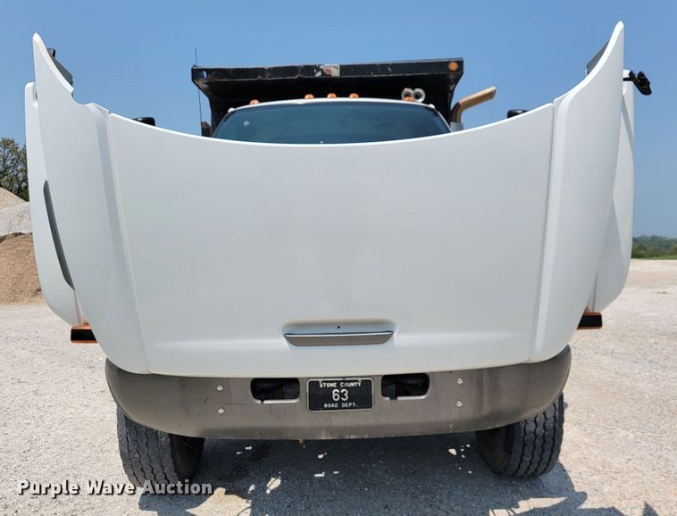 image for item JL9499 2005 Chevrolet C8500  dump truck