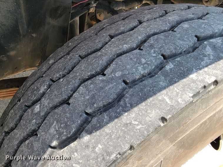 image for item JL9499 2005 Chevrolet C8500  dump truck