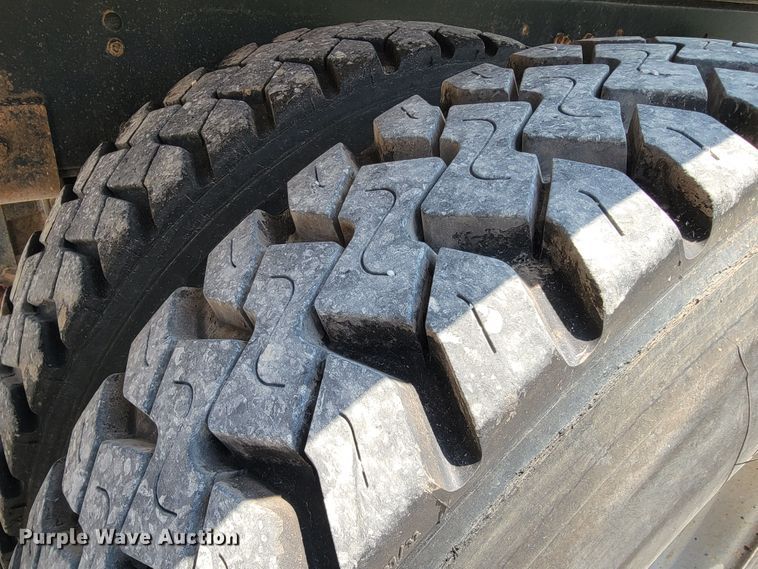 image for item JL9499 2005 Chevrolet C8500  dump truck