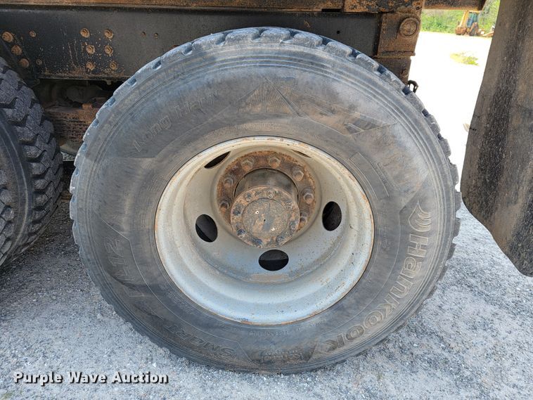 image for item JL9499 2005 Chevrolet C8500  dump truck