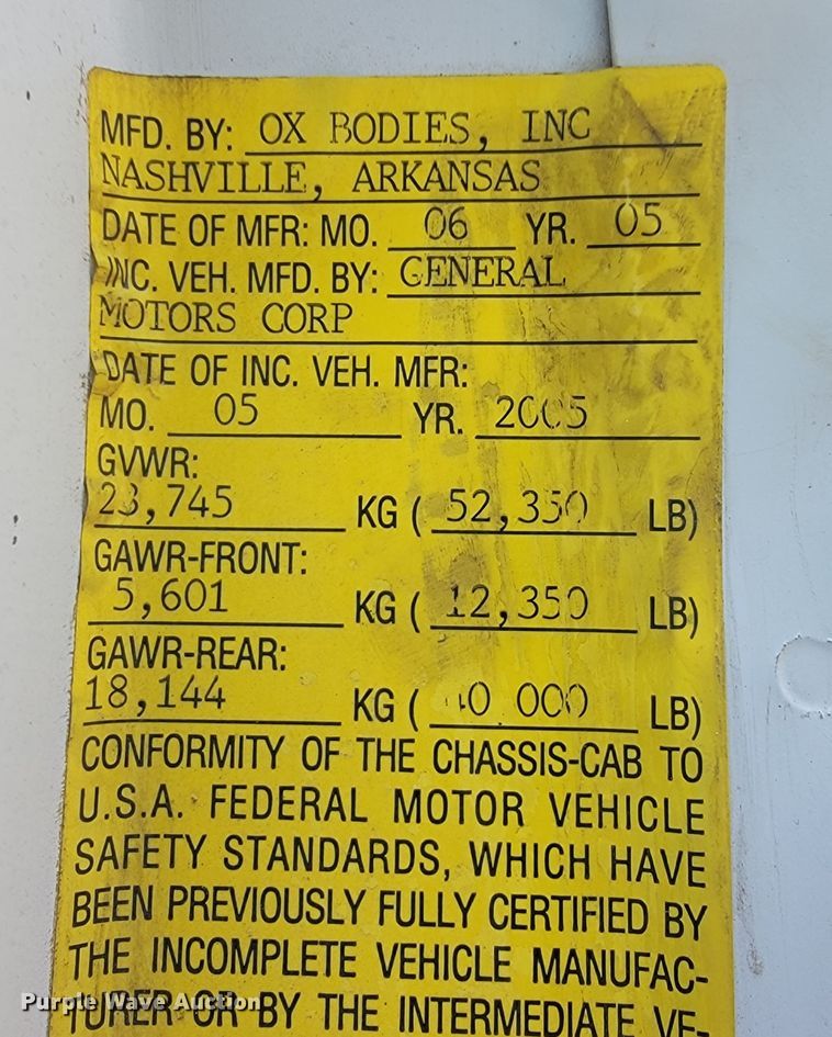 image for item JL9499 2005 Chevrolet C8500  dump truck