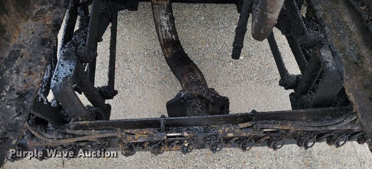 image for item JL9514 2006 International 7400  oil distributor truck