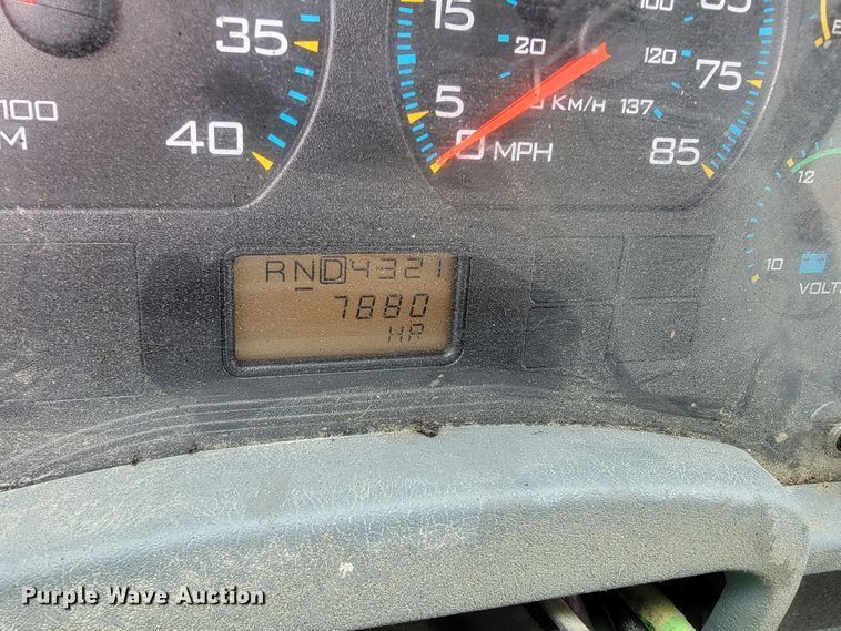 image for item JL9514 2006 International 7400  oil distributor truck