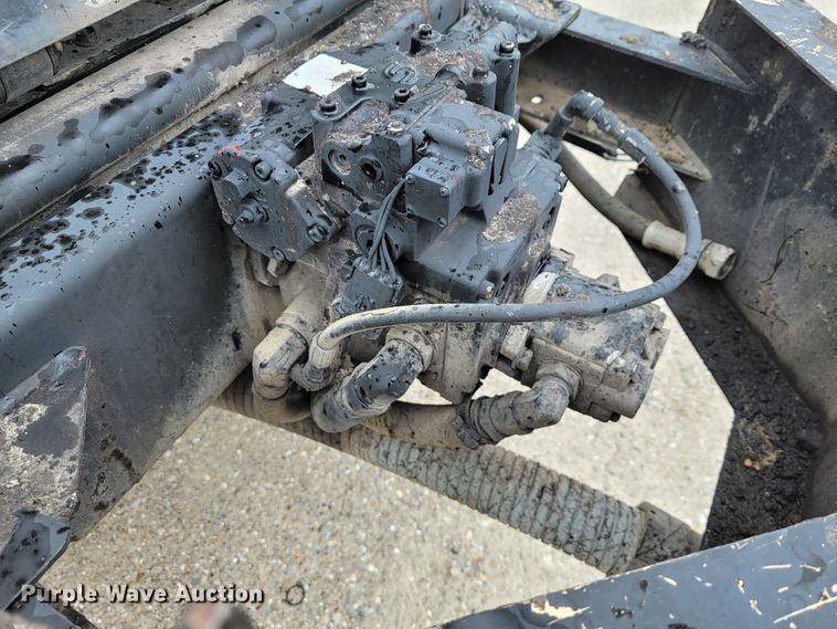 image for item JL9514 2006 International 7400  oil distributor truck