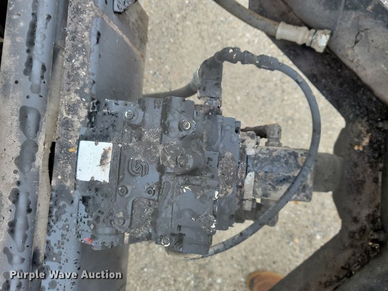 image for item JL9514 2006 International 7400  oil distributor truck