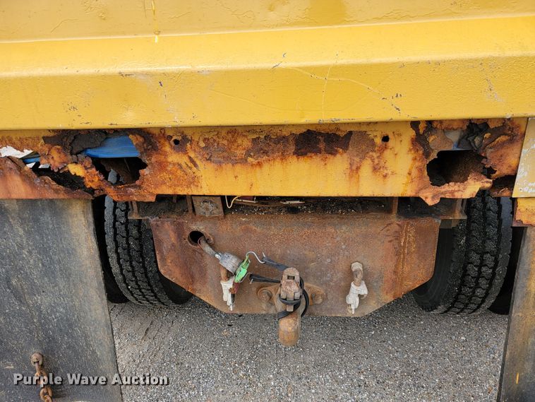 image for item JL9515 2005 International 7400  dump truck