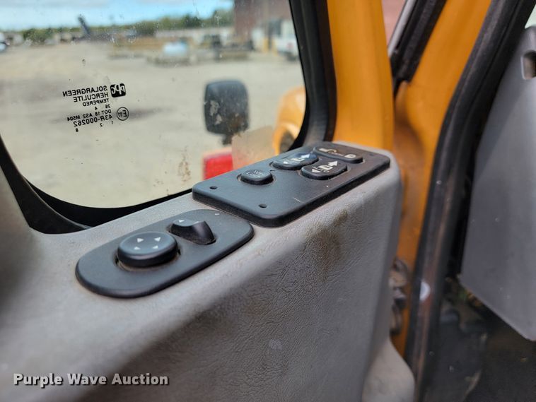 image for item JL9515 2005 International 7400  dump truck