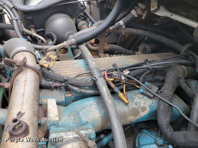 image for item JL9515 2005 International 7400  dump truck