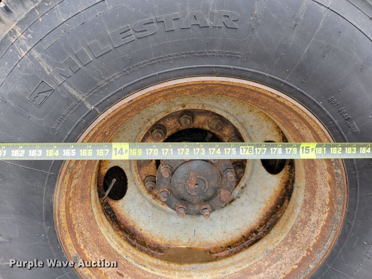 image for item JL9515 2005 International 7400  dump truck