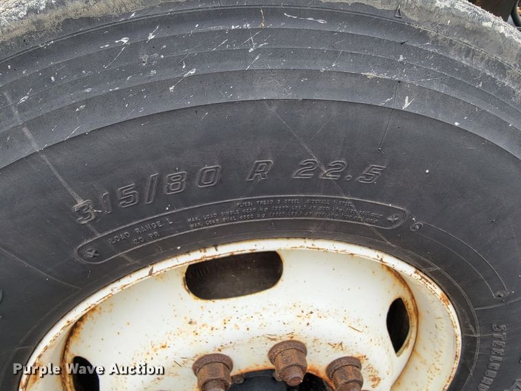 image for item JL9515 2005 International 7400  dump truck