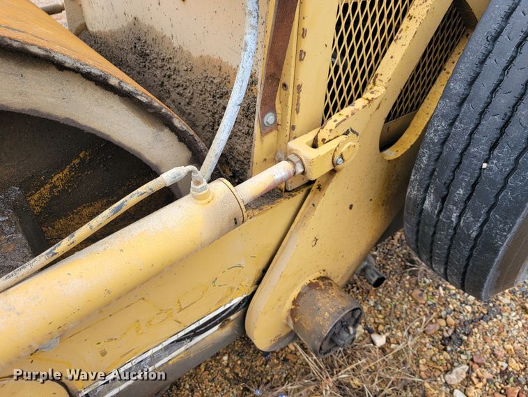 image for item JL9516 Ferguson 46A  double drum roller