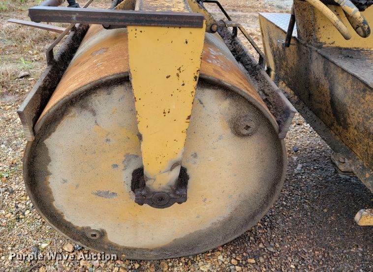 image for item JL9516 Ferguson 46A  double drum roller