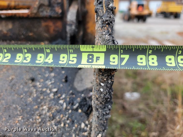 image for item JL9518 2006 International 7400  dump truck