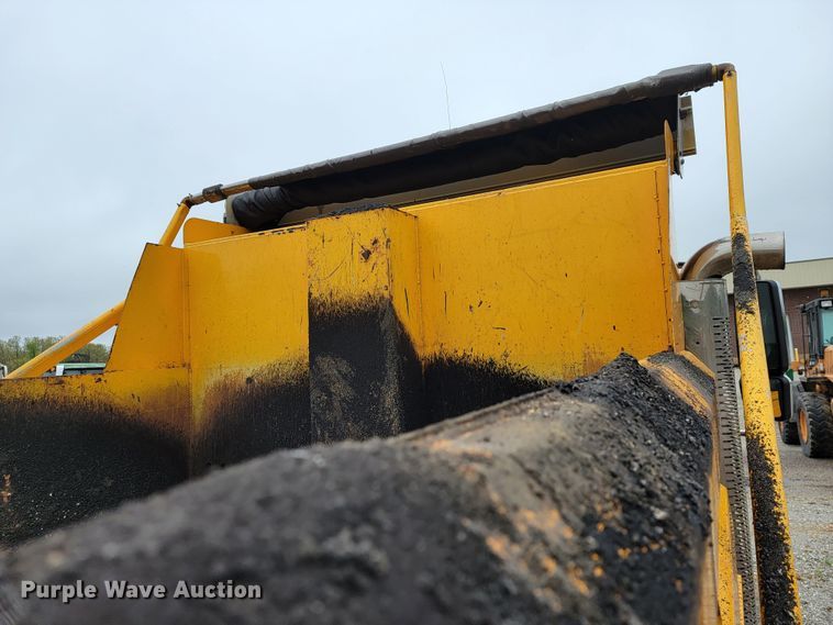 image for item JL9518 2006 International 7400  dump truck