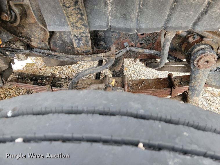 image for item JL9518 2006 International 7400  dump truck