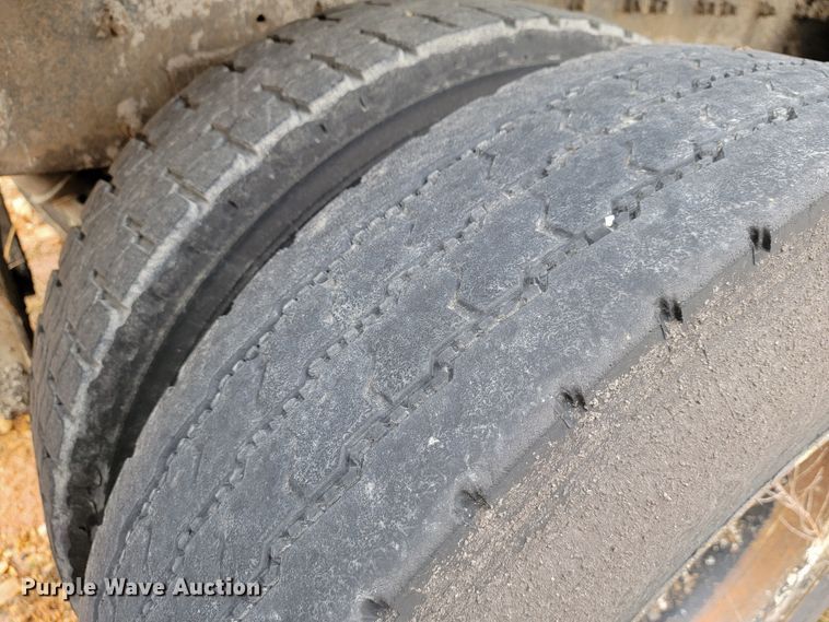 image for item JL9518 2006 International 7400  dump truck