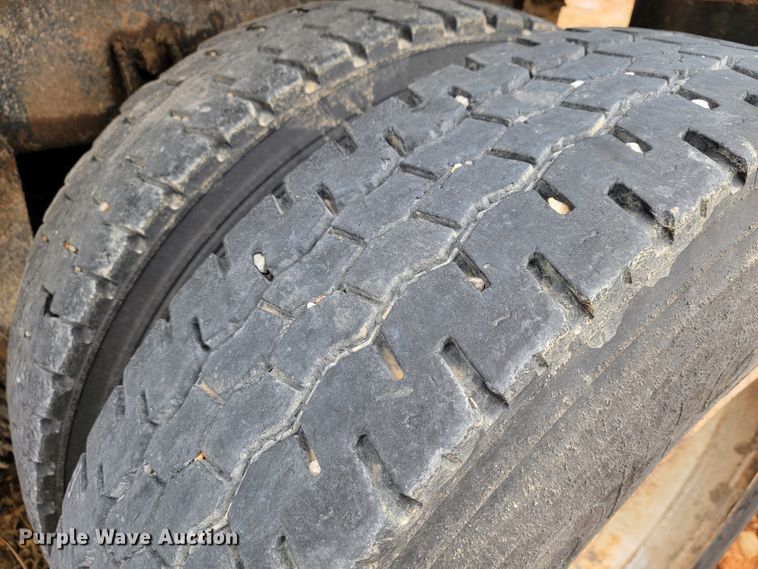 image for item JL9518 2006 International 7400  dump truck