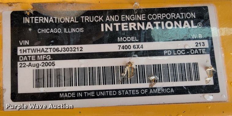 image for item JL9518 2006 International 7400  dump truck