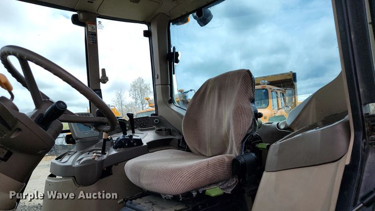 image for item JL9520 John Deere 6430  MFWD tractor