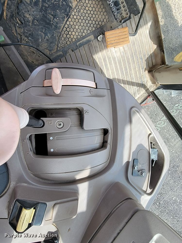 image for item JL9520 John Deere 6430  MFWD tractor