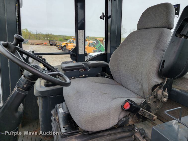 image for item JL9521 2007 John Deere 444J  wheel loader