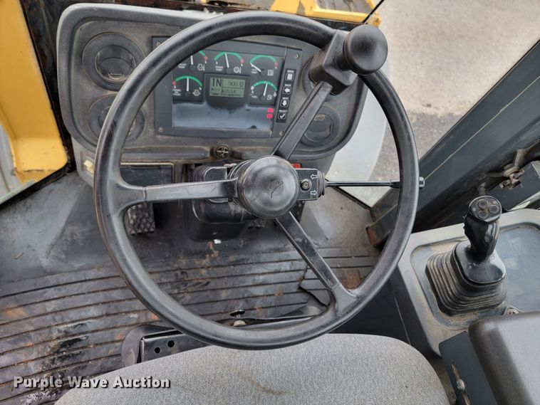 image for item JL9521 2007 John Deere 444J  wheel loader