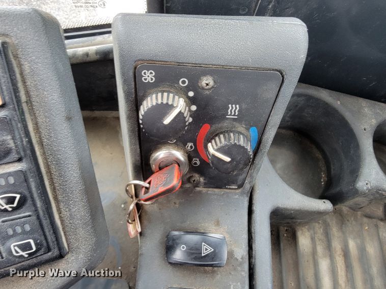 image for item JL9521 2007 John Deere 444J  wheel loader